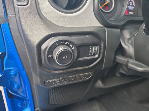 Used 2024 Jeep Wrangler Unlimited Sport AWD/4WD image 23