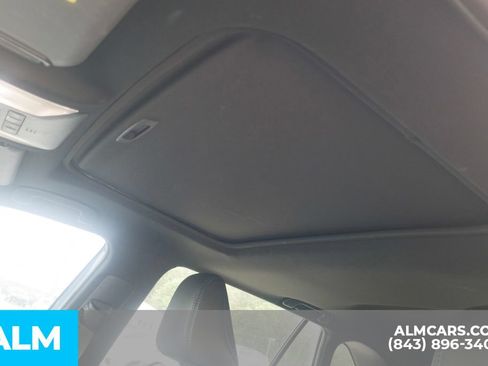 Used 2022 Toyota RAV4 XSE AWD/4WD image 8