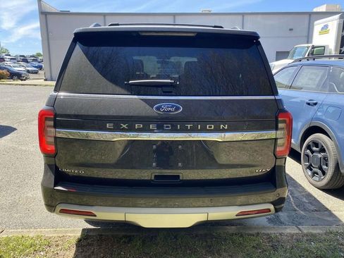 Used 2023 Ford Expedition Max Limited image 4