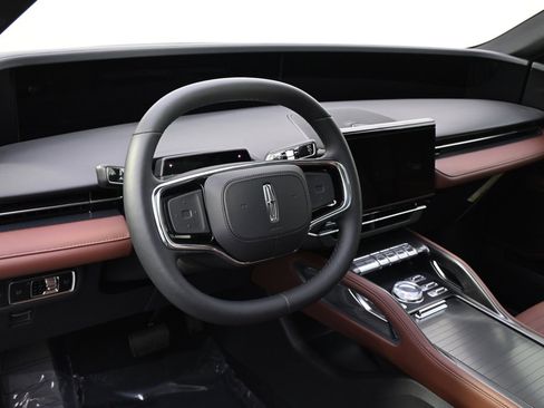 New 2026 Lincoln Nautilus Reserve image 11