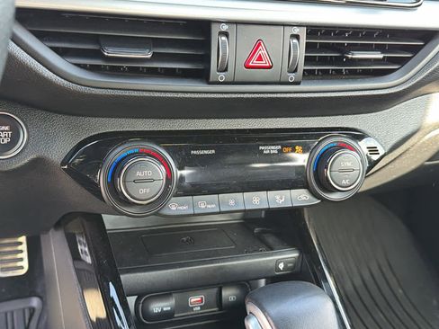 Used 2024 Kia Forte GT-Line w/ GT-Line Premium Package image 13