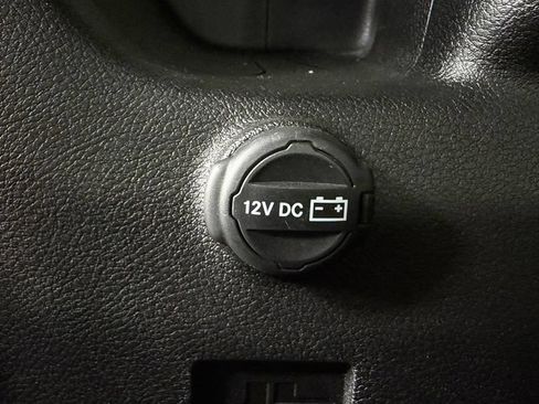 Used 2024 Jeep Wrangler Unlimited Rubicon AWD/4WD image 13