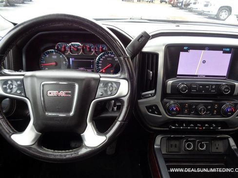 Used 2018 GMC Sierra 1500 SLT image 11