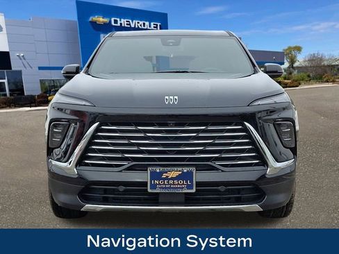 Used 2025 Buick Enclave Preferred w/ Power Package image 3