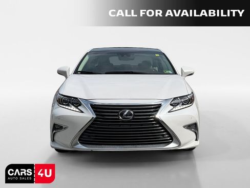 Used 2017 Lexus ES 350 w/ Ultra Luxury Package FWD image 2
