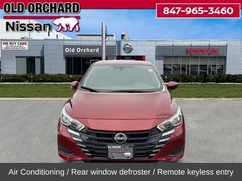 Used 2024 Nissan Versa SV image 4