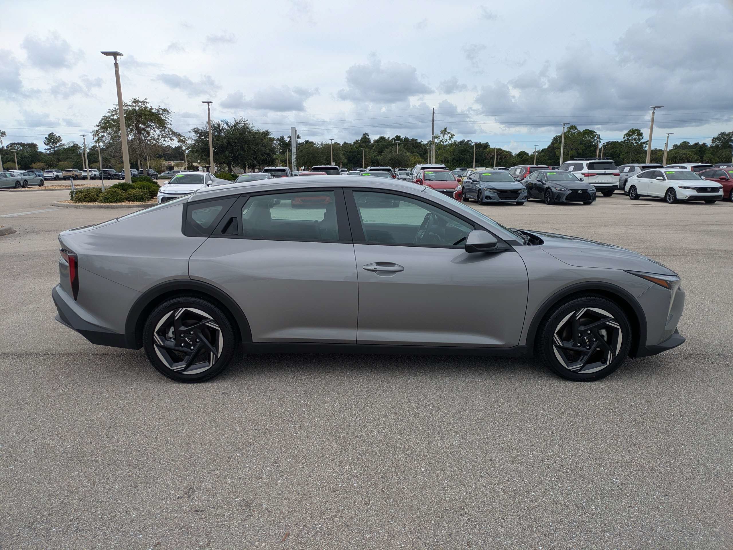 Certified 2025 Kia K4 EX FWD image 3