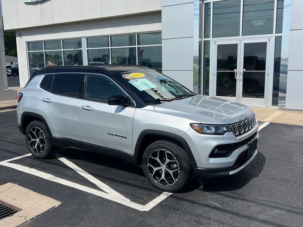 Used 2024 Jeep Compass Limited AWD/4WD image 7
