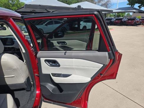 Certified 2023 Nissan Rogue SL w/ SL Premium Package FWD image 14