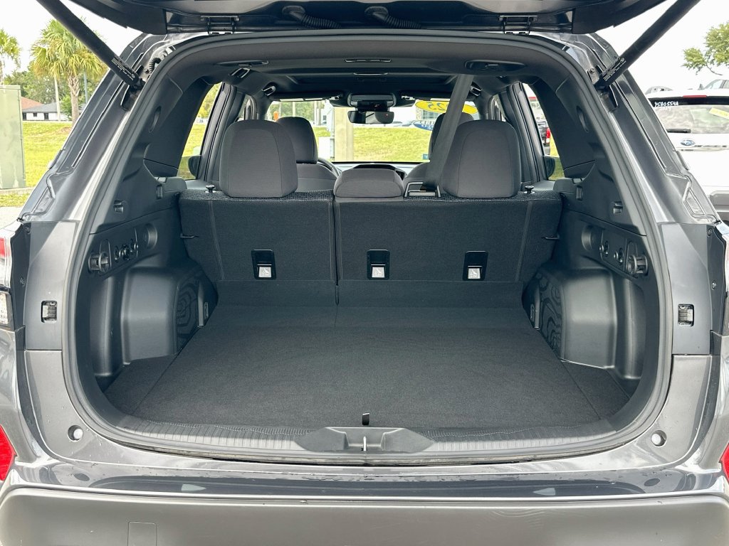 Certified 2025 Subaru Forester Premium AWD/4WD image 25