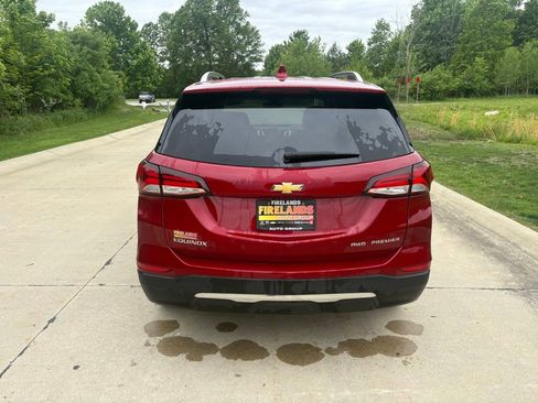 Used 2024 Chevrolet Equinox Premier AWD/4WD image 8