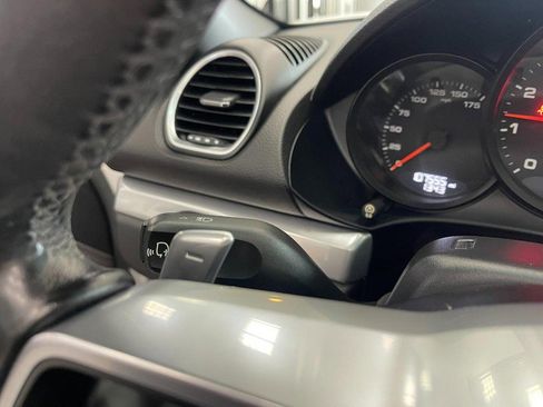 Used 2017 Porsche 718 Boxster image 22
