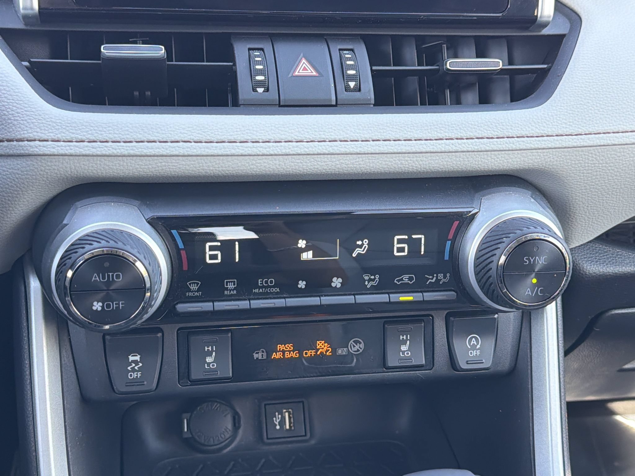 Used 2023 Toyota RAV4 XLE Premium FWD image 6