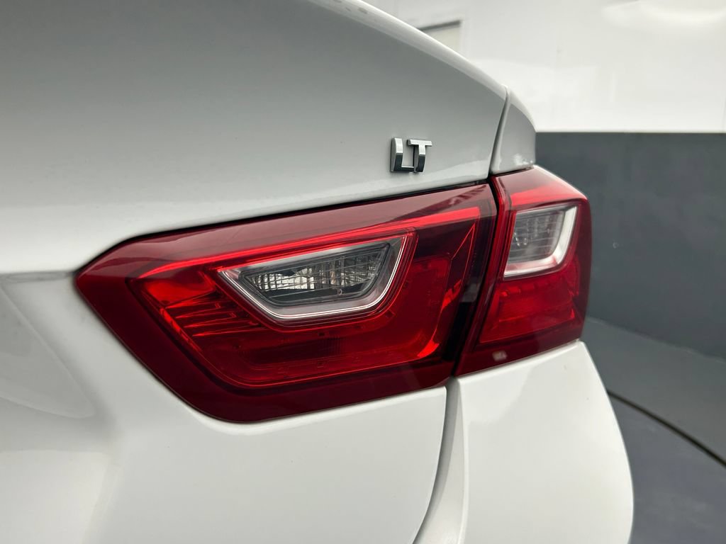 Used 2024 Chevrolet Malibu LT FWD image 19