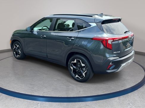 Used 2024 Kia Seltos EX FWD image 7