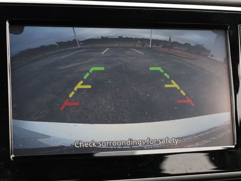 Used 2024 Nissan Versa S w/ Trunk Package image 18