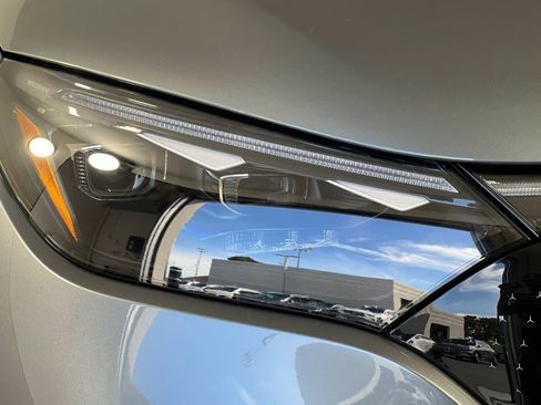 New 2026 Mercedes-Benz EQE 320 4MATIC SUV image 11