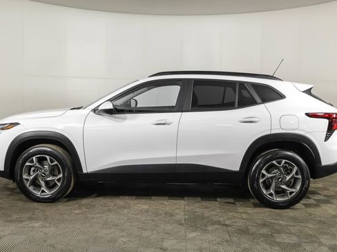 Used 2024 Chevrolet Trax LT w/ Driver Confidence Package image 20