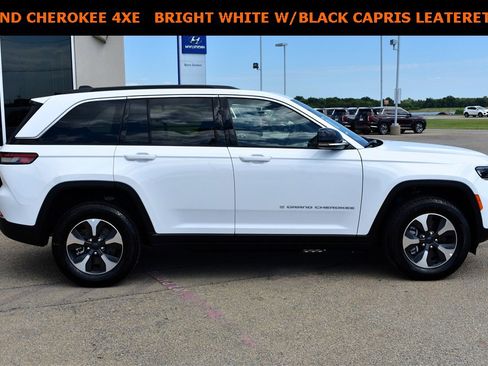 New 2024 Jeep Grand Cherokee Limited 4xe image 2