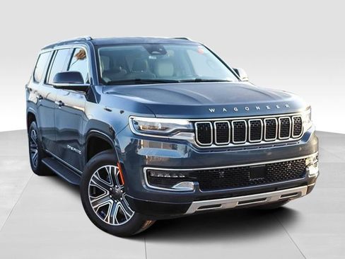 Used 2024 Jeep Wagoneer Series II AWD/4WD image 2