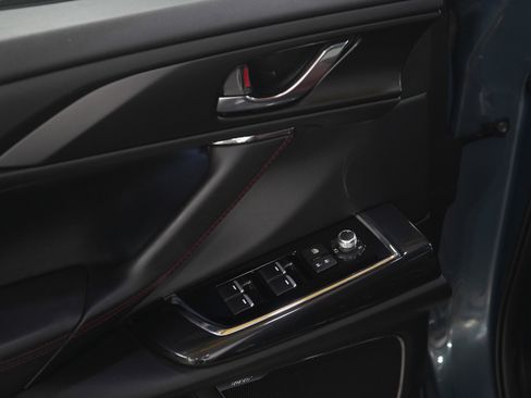 Used 2023 MAZDA CX-9 Carbon Edition image 22