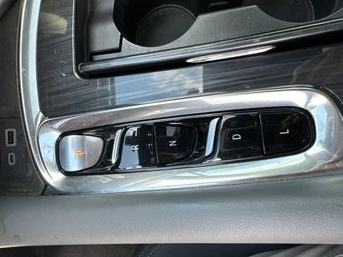Used 2023 Buick Enclave Premium w/ Experience Buick Package FWD image 19
