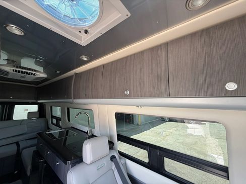 Used 2022 Mercedes-Benz Sprinter 3500 w/ Parking Package image 38