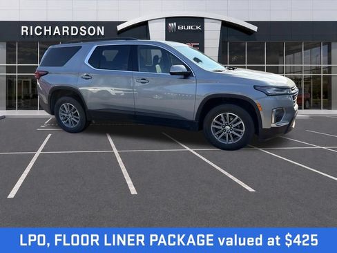 Used 2023 Chevrolet Traverse LT FWD image 4