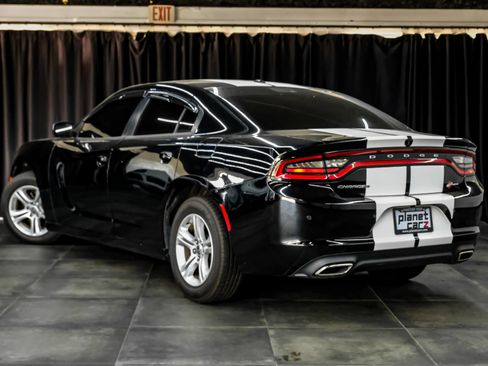 Used 2022 Dodge Charger SXT RWD image 12