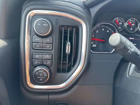 Certified 2021 Chevrolet Silverado 2500 LTZ w/ LTZ Plus Package image 17