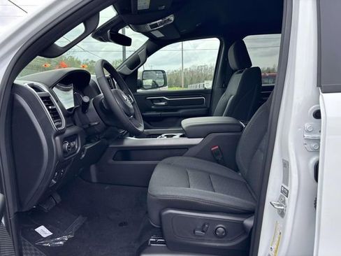 New 2026 RAM 1500 4x4 Crew Cab image 5