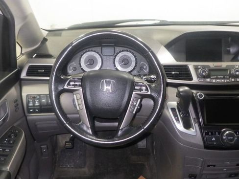 Used 2016 Honda Odyssey Touring image 10