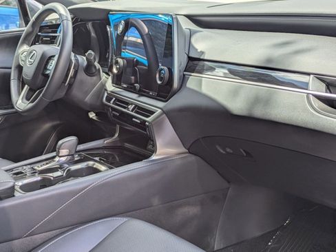 Used 2025 Lexus RX 350 FWD w/ Technology Package image 20