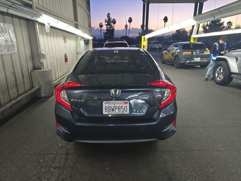 Used 2017 Honda Civic EX image 10