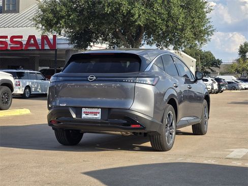 New 2026 Nissan Murano SV image 4