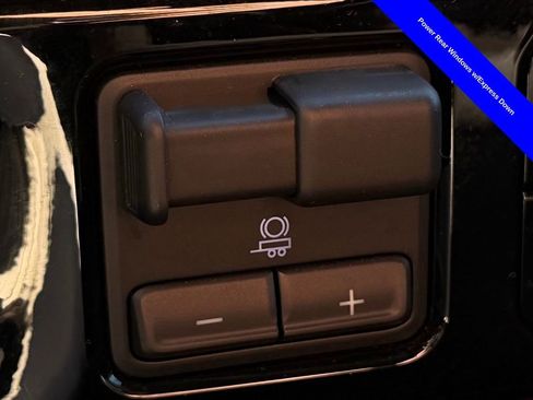 Used 2023 Chevrolet Silverado 1500 LT w/ Z71 Off-Road Package image 20