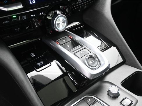 Certified 2024 Acura MDX SH-AWD image 5