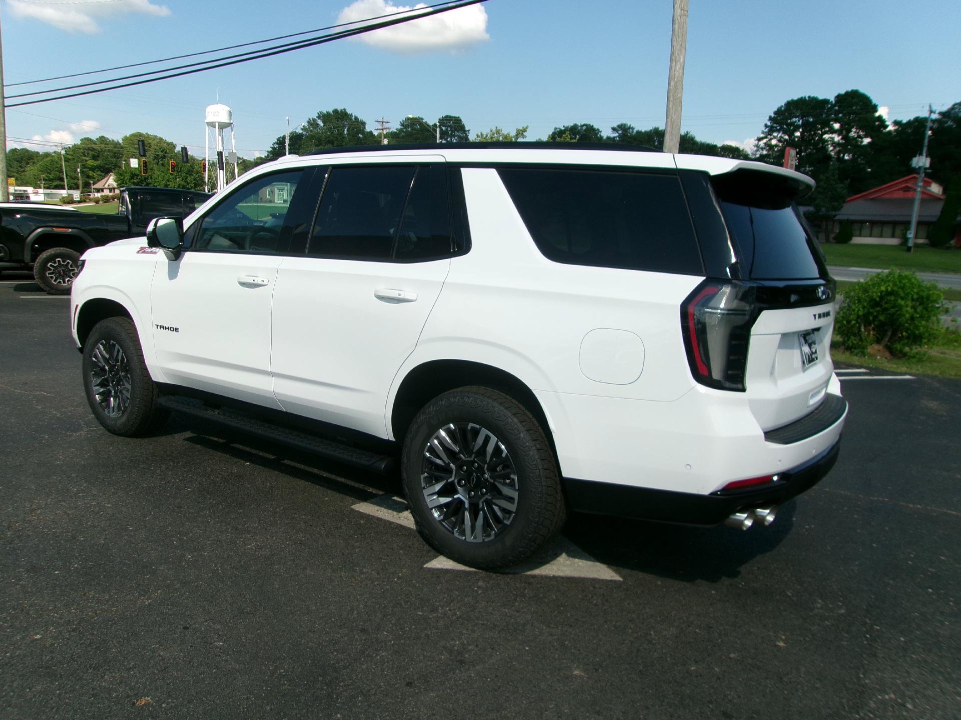 New 2026 Chevrolet Tahoe Z71 w/ Comfort Package AWD/4WD image 5