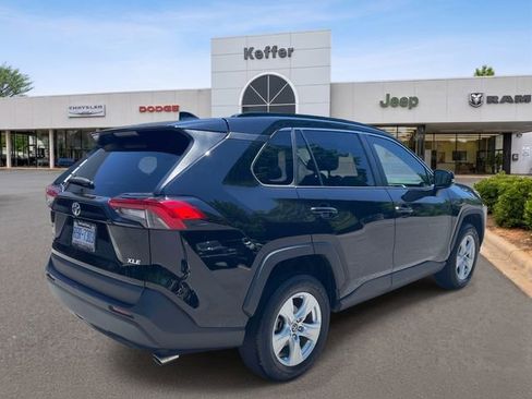 Used 2021 Toyota RAV4 XLE FWD image 6