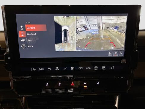 Used 2026 GMC Hummer EV SUV AWD/4WD image 23