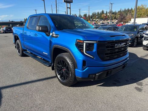 Used 2024 GMC Sierra 1500 Elevation w/ LPO, Elevation Black Package image 3