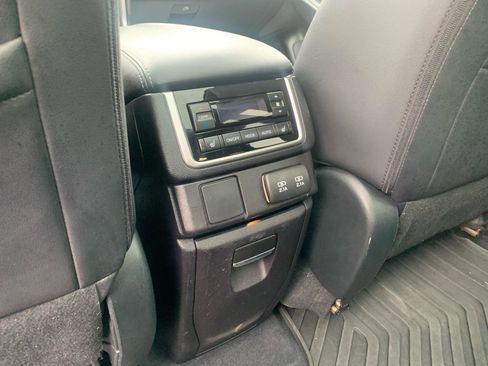 Used 2021 Subaru Ascent Limited w/ Technology Package image 13