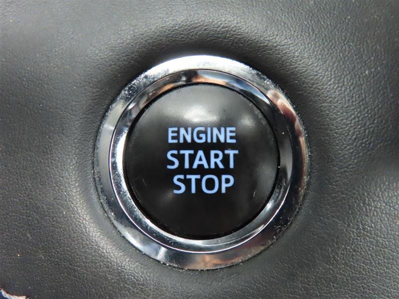 Used 2022 Toyota Highlander L FWD image 14