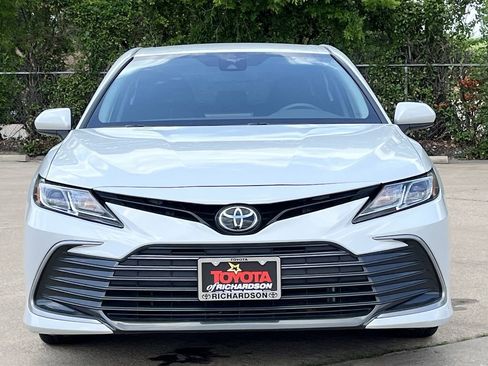 Used 2023 Toyota Camry LE FWD image 7