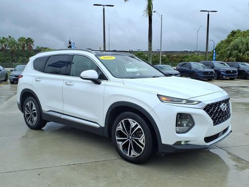 Used 2019 Hyundai Santa Fe FWD image 17