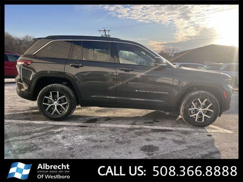 New 2025 Jeep Grand Cherokee Limited image 6