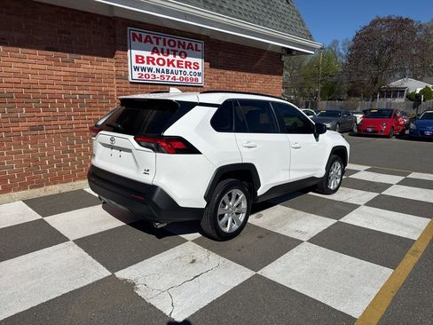 Used 2019 Toyota RAV4 LE w/ All Weather Liner Package AWD/4WD image 3