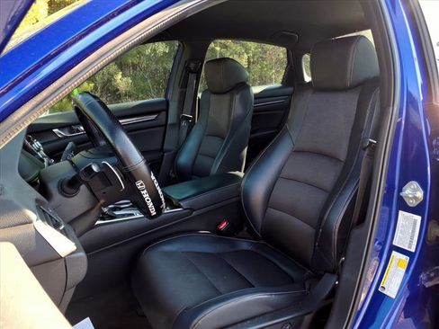 Used 2018 Honda Accord Sport image 8