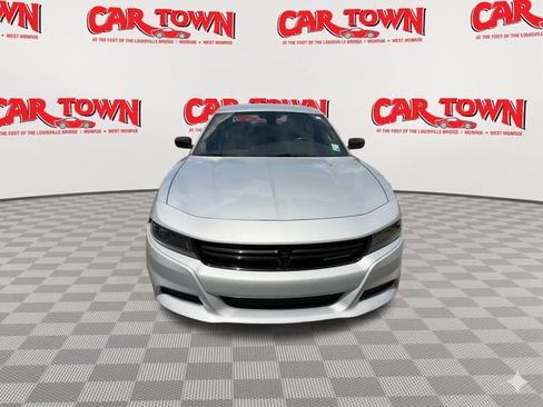 Used 2023 Dodge Charger SXT RWD image 3