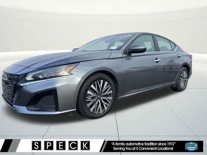 Used 2023 Nissan Altima 2.5 SV